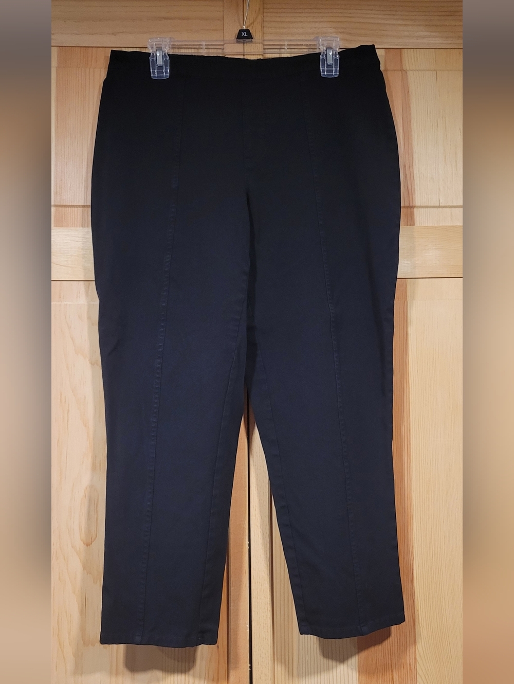 Isaac Mizrahi Live Black Pull on Pants Size 16